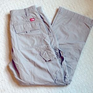 North Face men’s cargo pants. Size 32. Khaki.